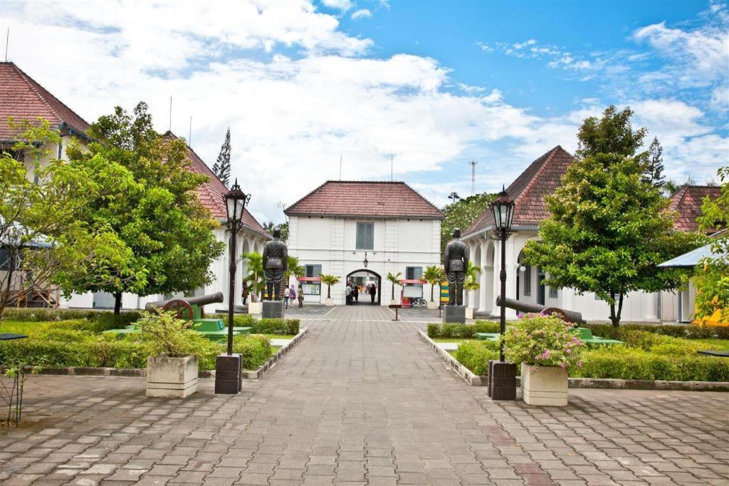 Al Abror Homestay Mandala Krida Mitra Reddoorz Yogyakarta Esterno foto