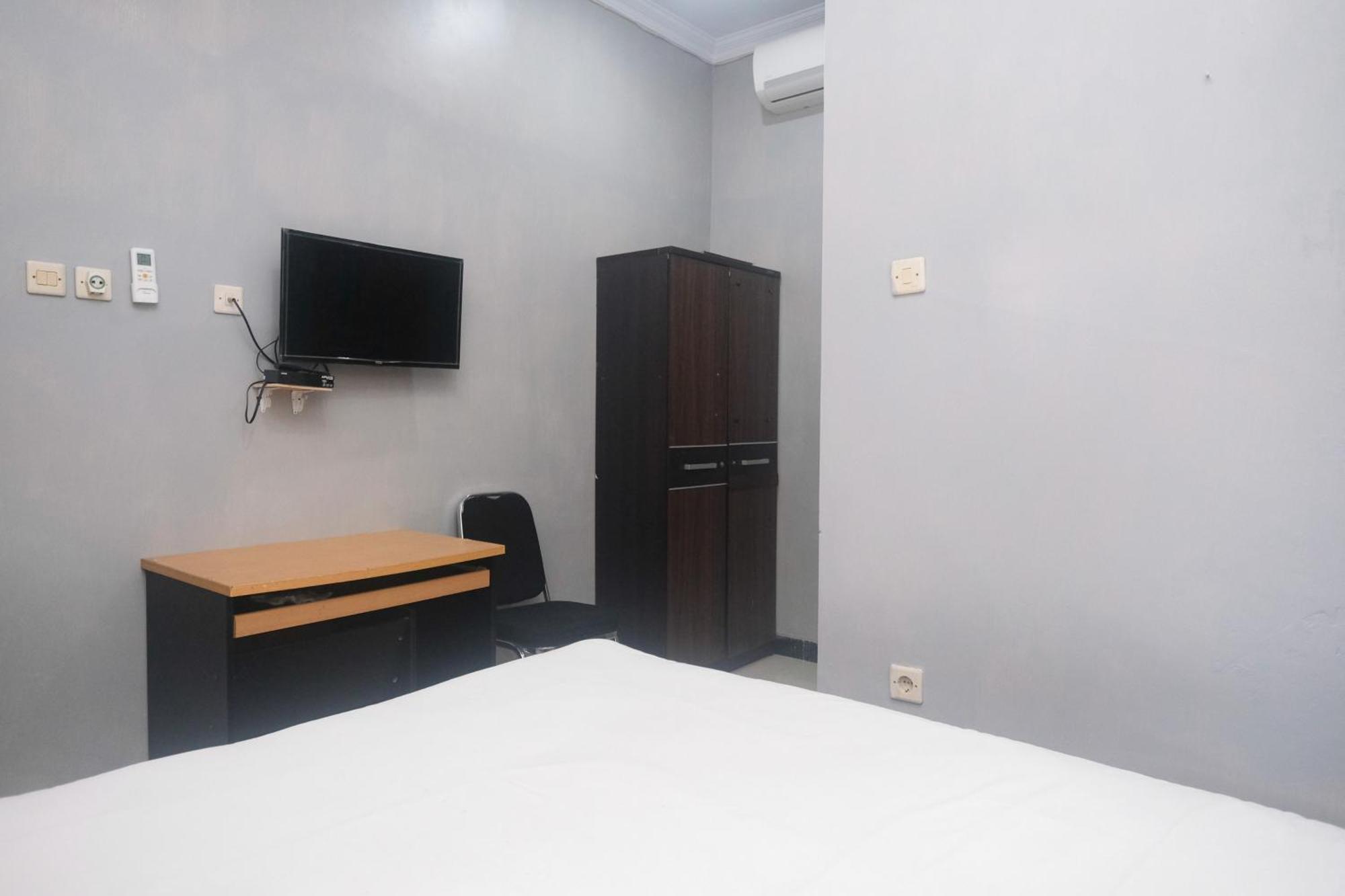 Al Abror Homestay Mandala Krida Mitra Reddoorz Yogyakarta Esterno foto
