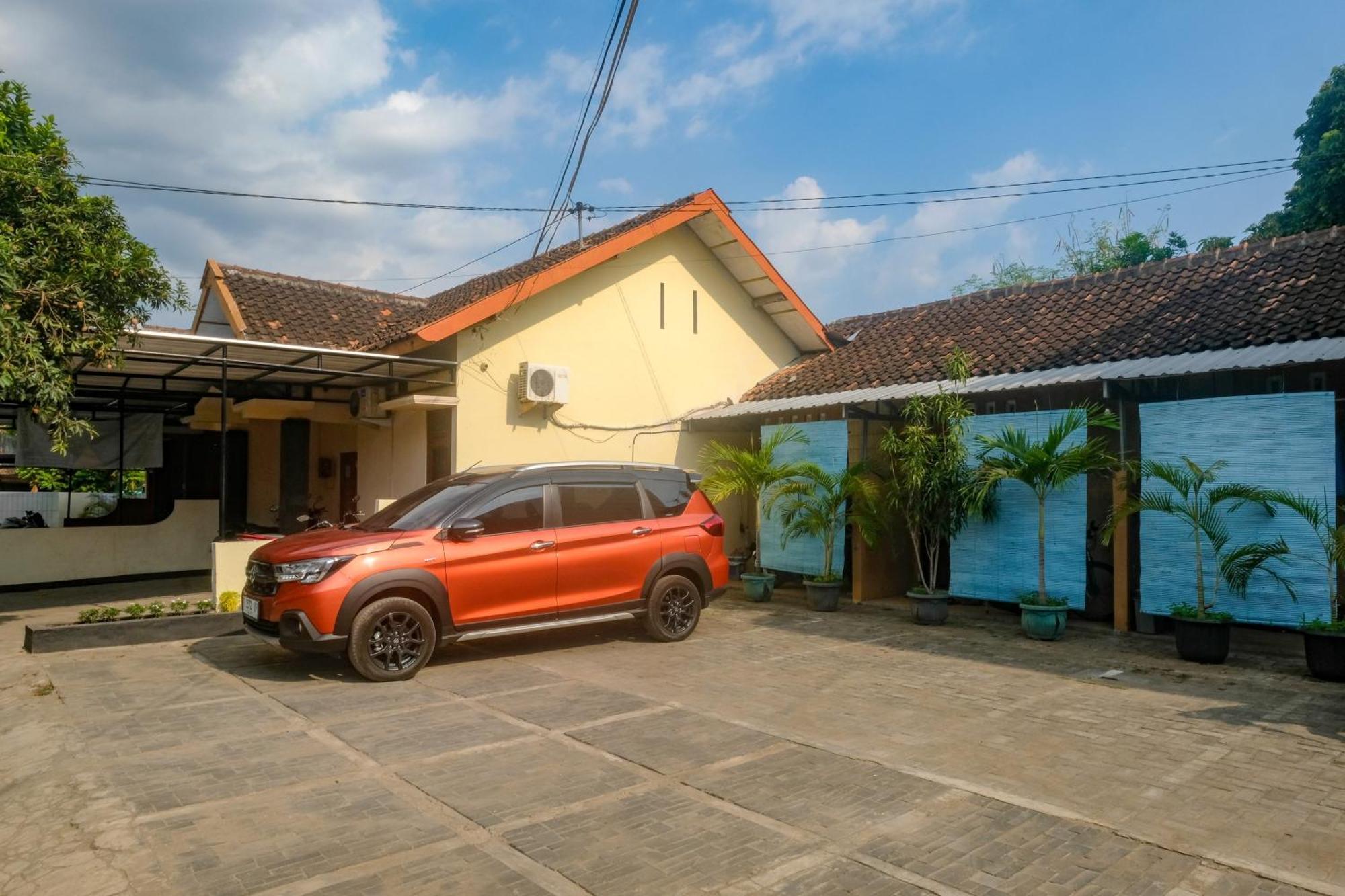 Al Abror Homestay Mandala Krida Mitra Reddoorz Yogyakarta Esterno foto