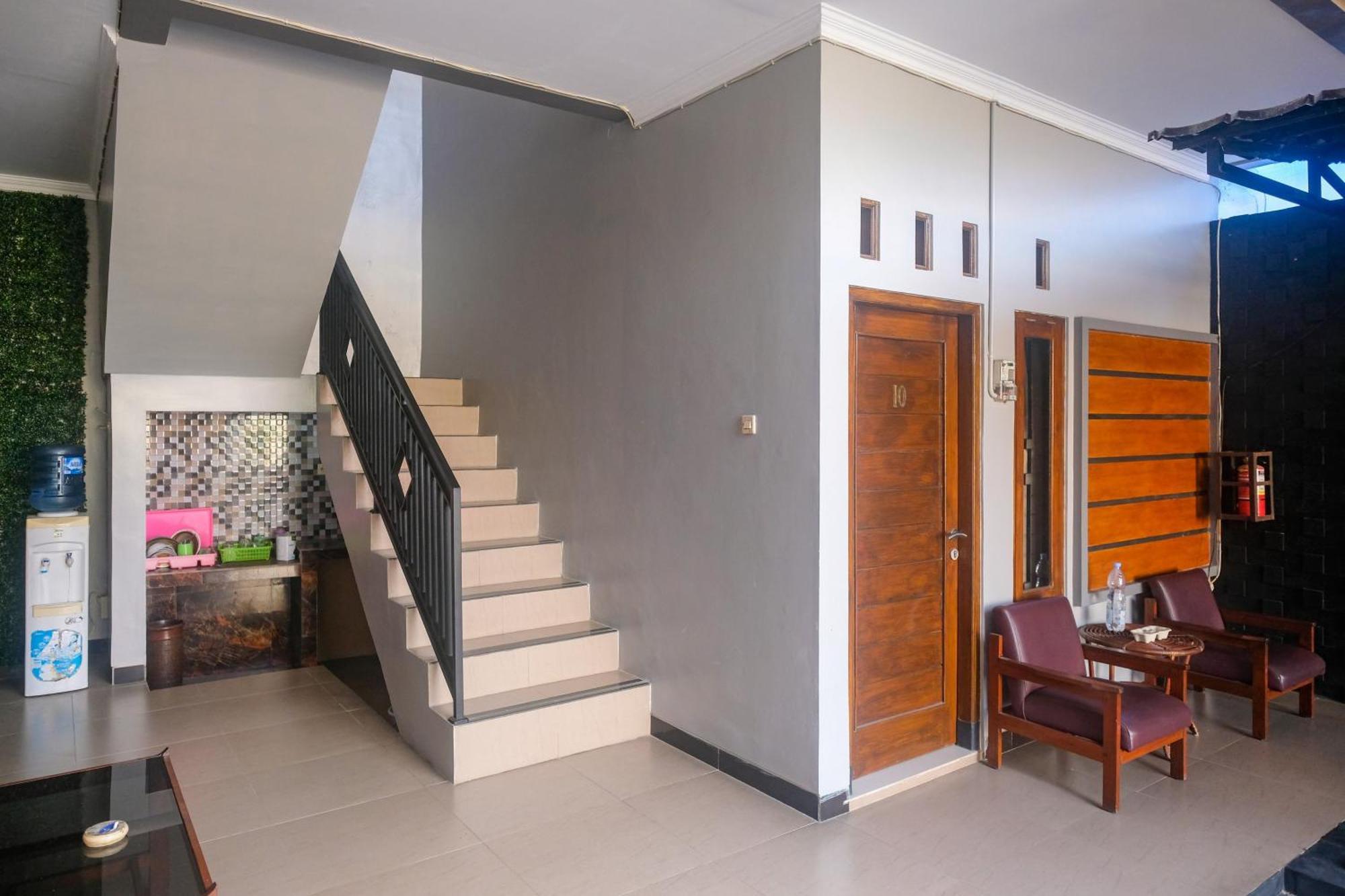 Al Abror Homestay Mandala Krida Mitra Reddoorz Yogyakarta Esterno foto