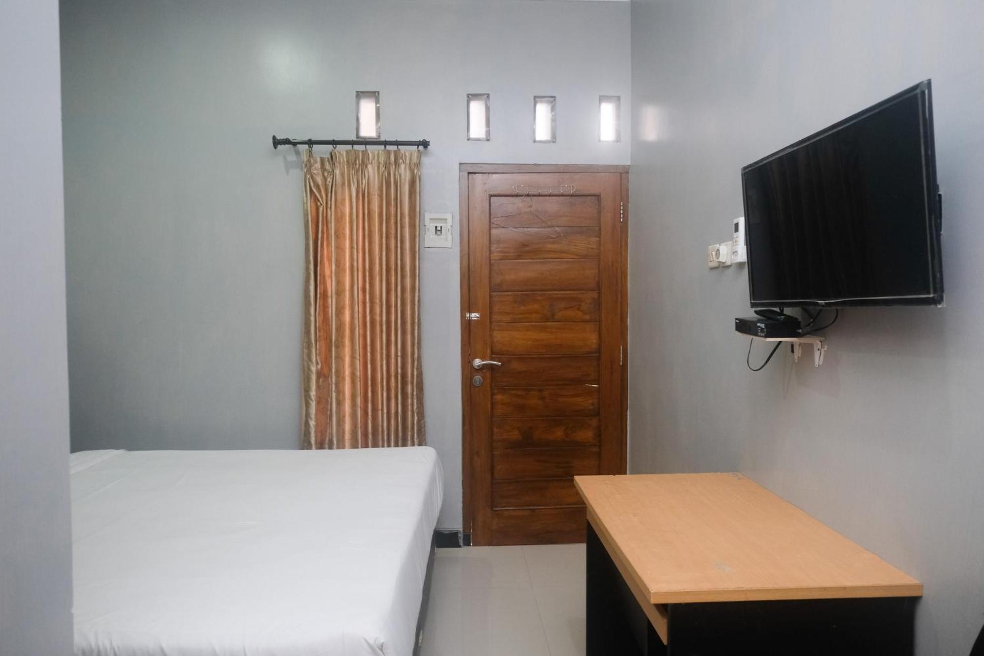 Al Abror Homestay Mandala Krida Mitra Reddoorz Yogyakarta Esterno foto